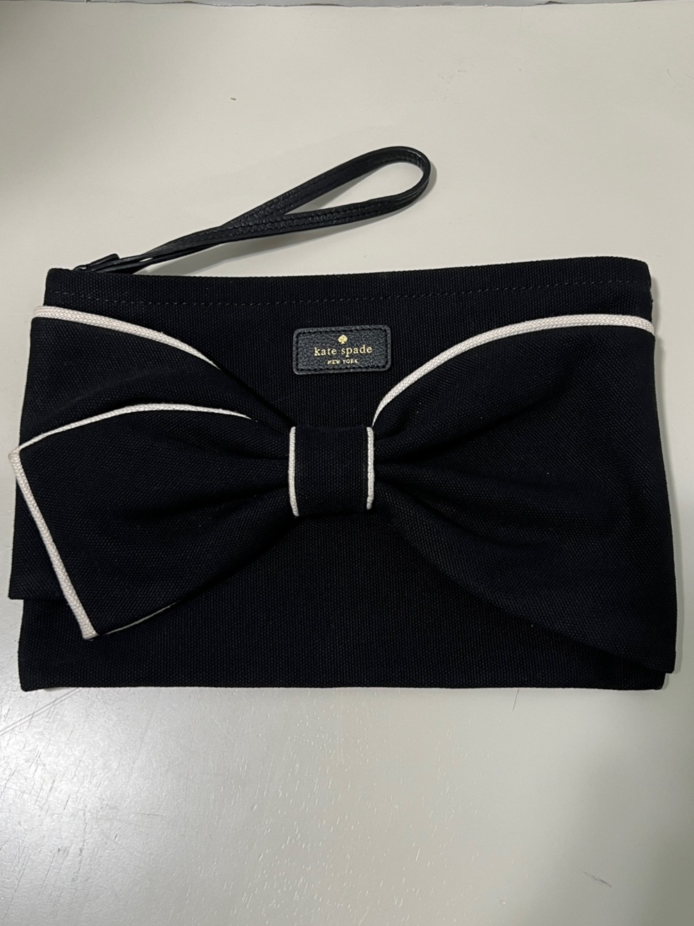 kate spade On Purpose Black & White Canvas Clutch Bag.  EUC